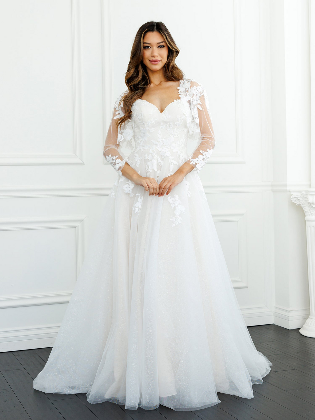 Wedding Dresses A Line Long Bridal Gown Floral Lace Wedding Dress Off White/Almond
