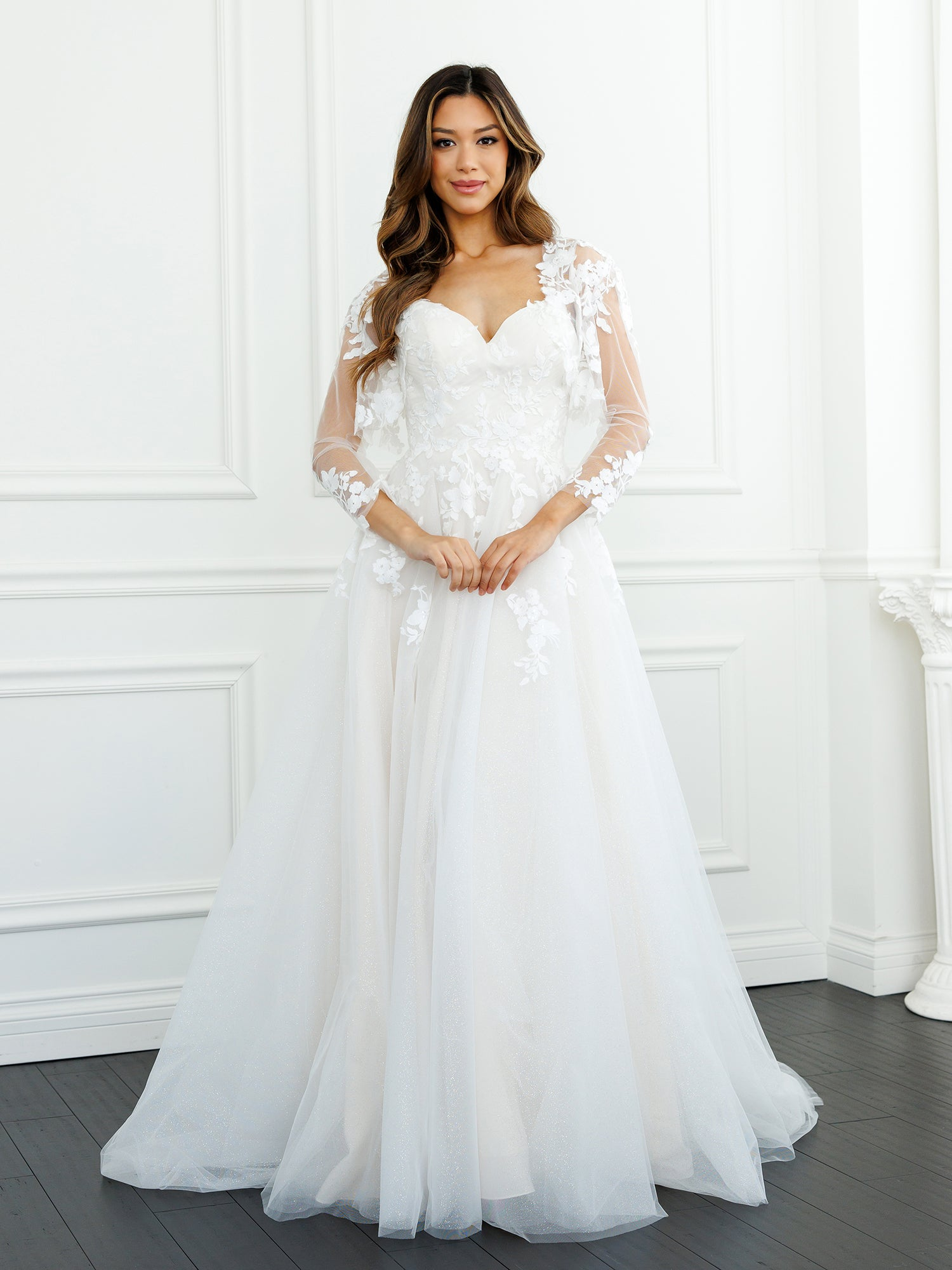 Wedding Dresses A Line Long Bridal Gown Floral Lace Wedding Dress Off White/Almond