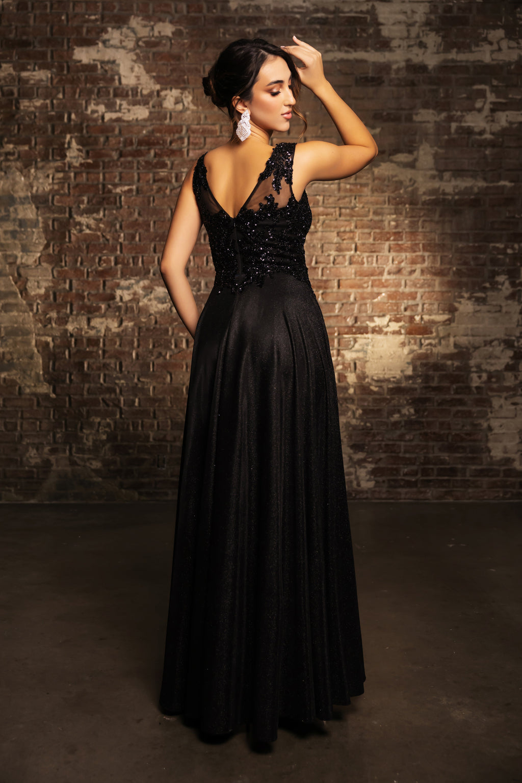 Evening Dress Plunging V-Neck High Slit